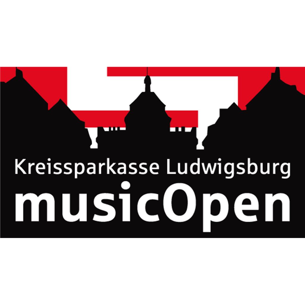 Logo der Kreissparkasse Ludwigsburg mit dem Text "musicOpen" und einem stilisierten Gebäudehintergrund in Rot und Schwarz.